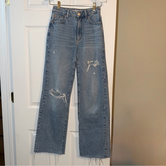 Garage Wide Leg Distressed Medium Wash Jeans - Picture 2 of 5